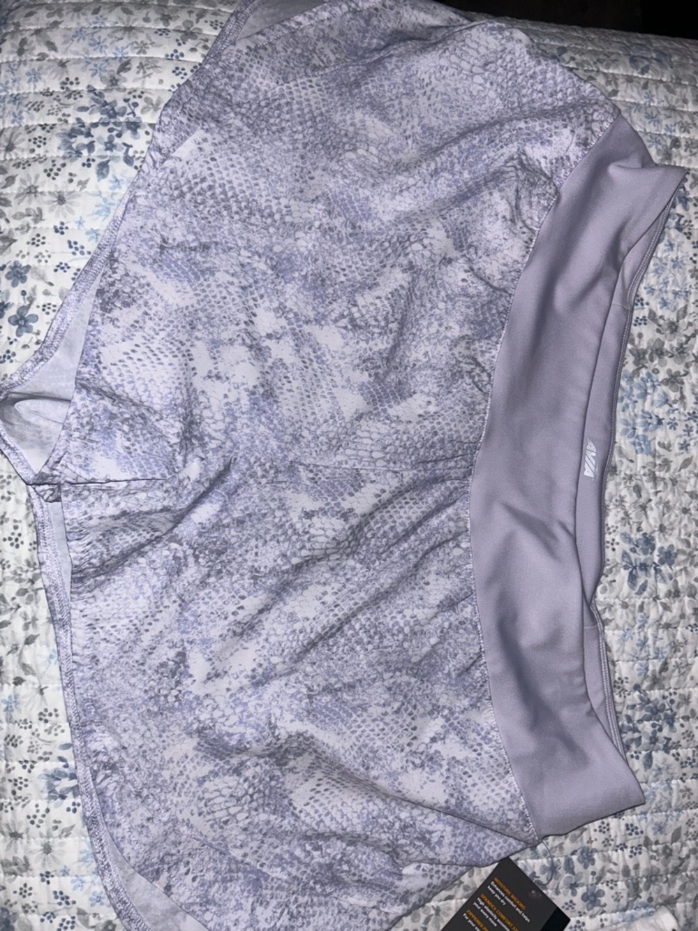 2xl Bundle - Light Lavender and Yellow Patterned Athletic Running Shorts - Picture 5 of 6